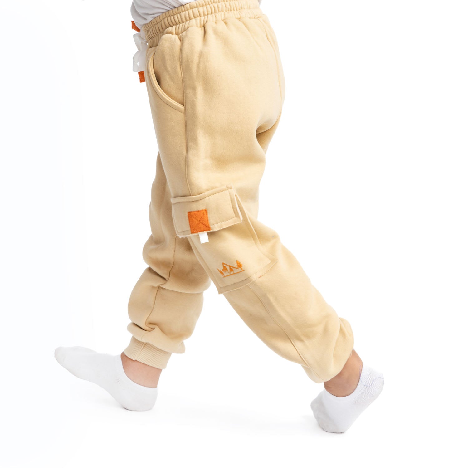 bayge pants with side ankle pocket