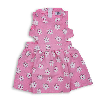 pink sleeveless dress