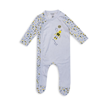 Baby sleepsuit with floral patterns