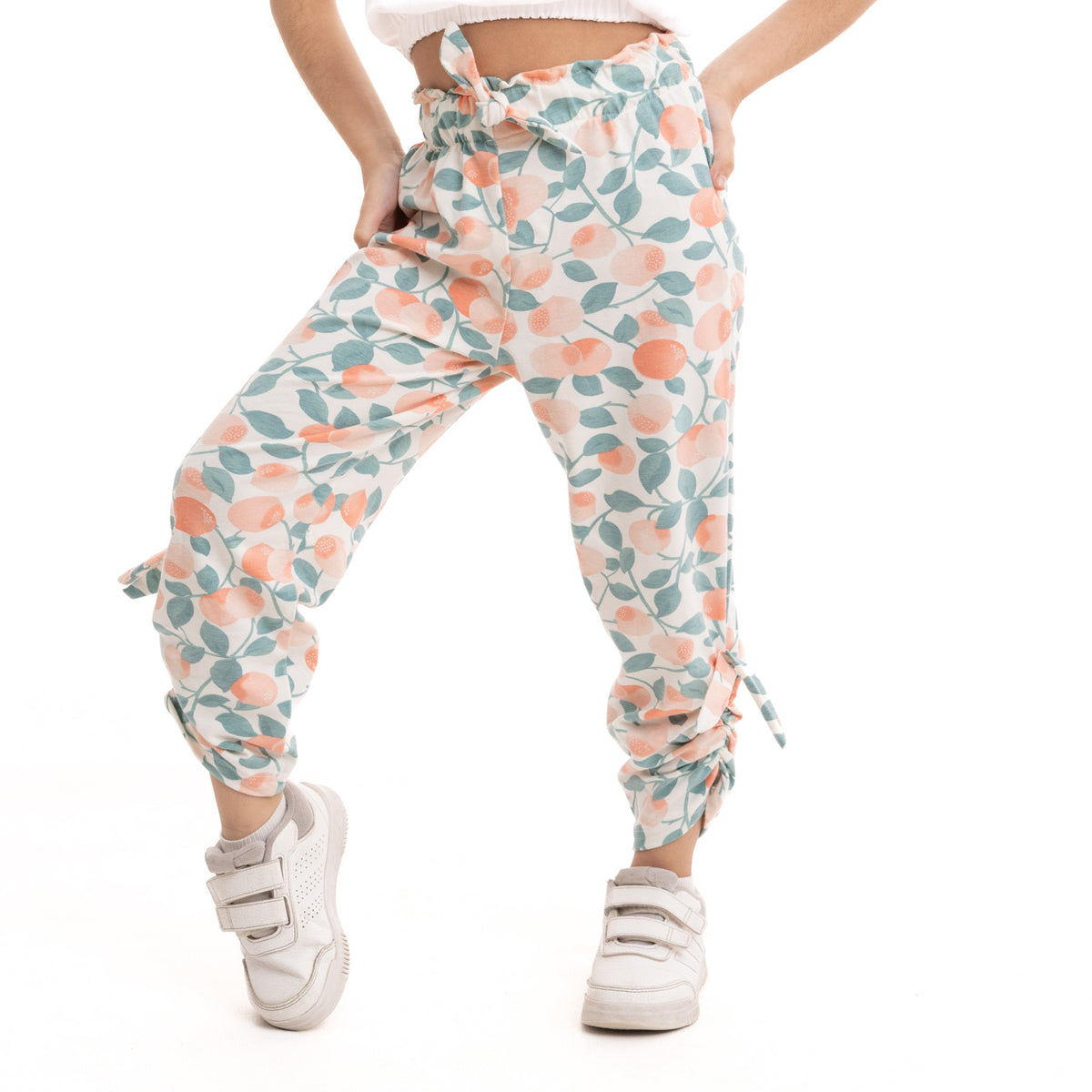 White Pants with Elastic Waist and All Over Print