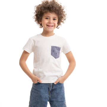 Boys' white t-shirt with a patterned pocket