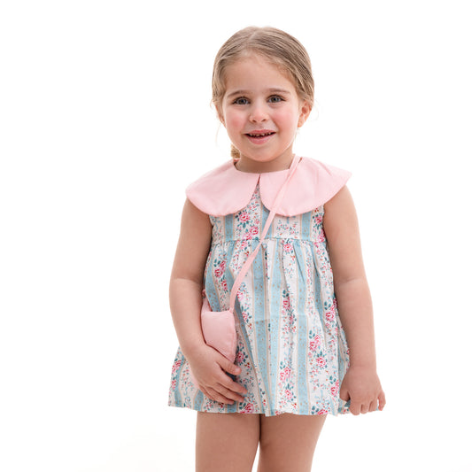 Dress with flower patterns