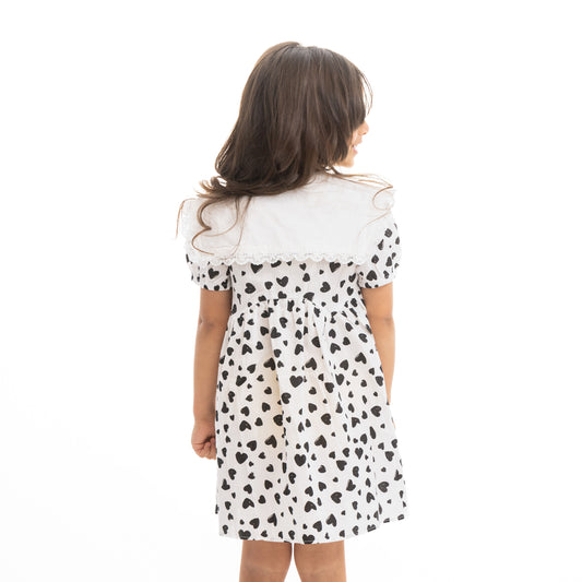 white*black half sleeve dress with heart print