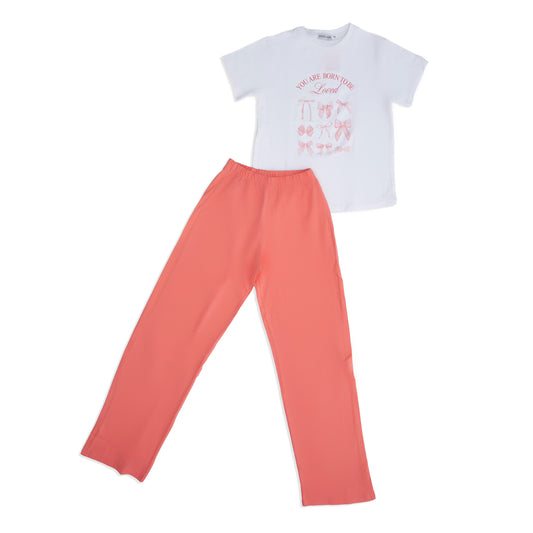 Matching mother-daughter pajamas for girls